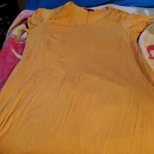 Shirt size 2x and xl ,dress 2xl